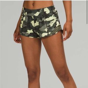 Camp lulu hotty hots size 4 $45 !!